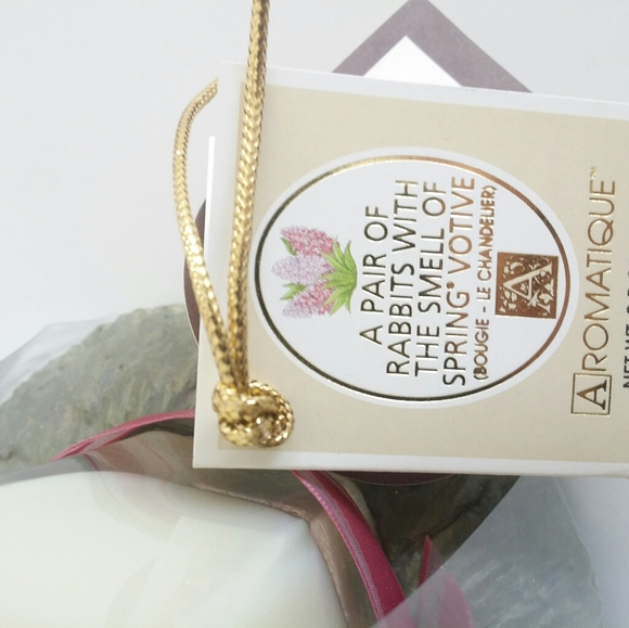 Nwt Rabbit Figurine with Spring Candle - Picture 7 of 7